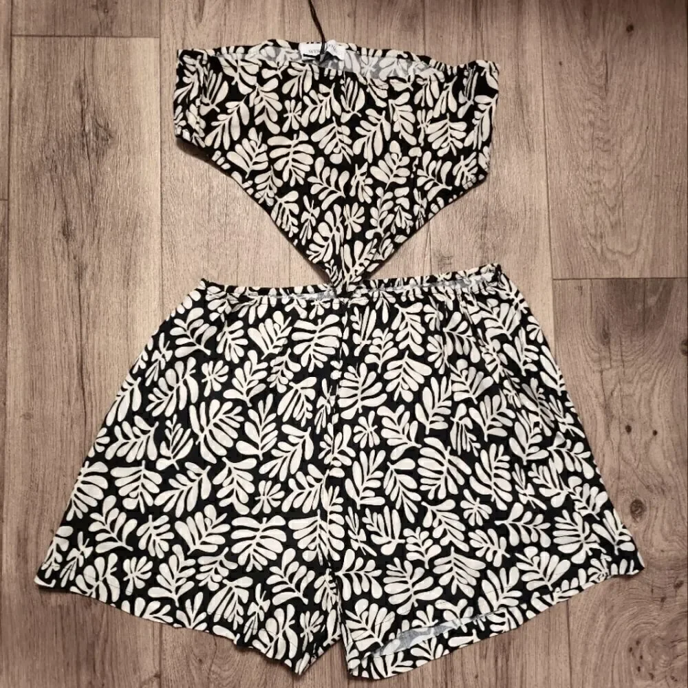 WeWoreWhat Safari Leaves Linen Strapless Cutout Romper Size M - Picture 5 of 9